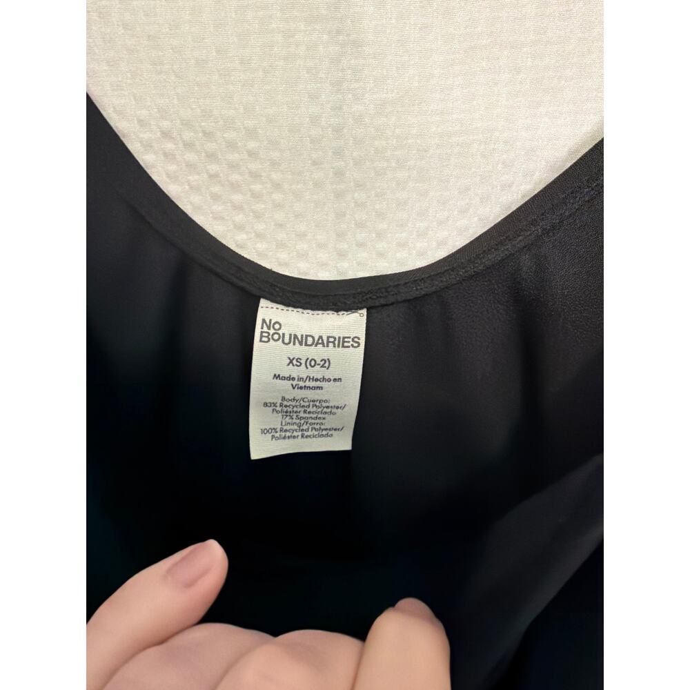 No Boundaries Women’s XS Black One Piece Swimsuit Scoop Neck Stretch NWT - Picture 4 of 6
